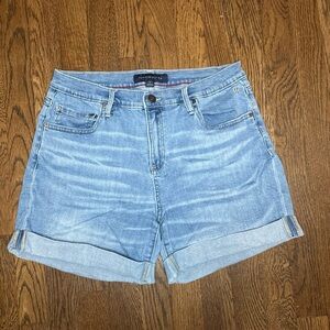 Tommy Hilfiger Cuffed Blue Jean Womens Shorts - Size 10